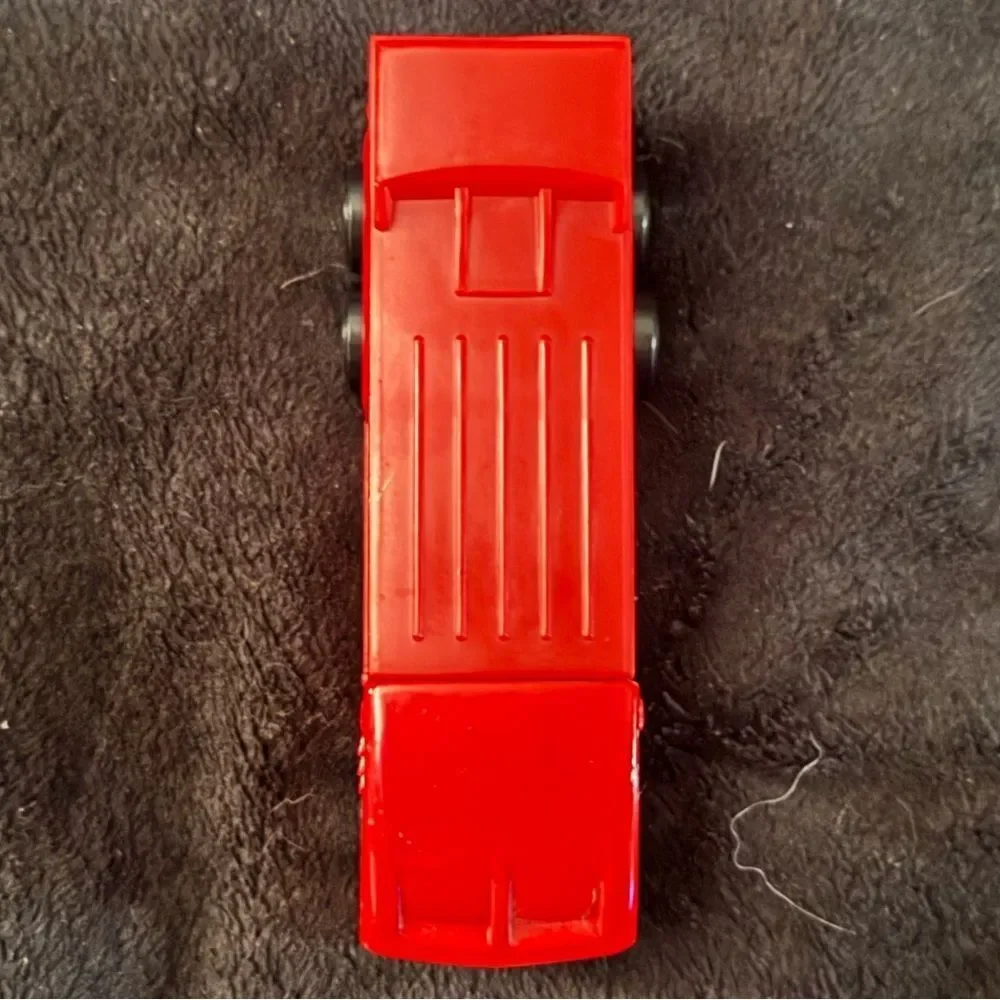 Vintage Hot Wheels Haulers Extreme Racing 12cm Die Cast Vehicle